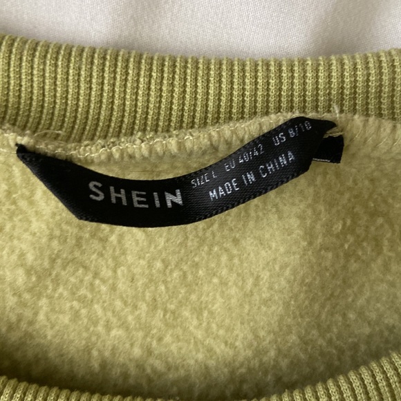 Large sized green sweatshirt with Los Angeles writing. - Picture 3 of 4